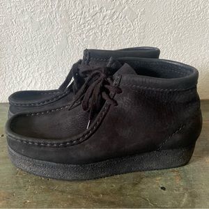 Clarks Black Wallabees Boots, Size 8